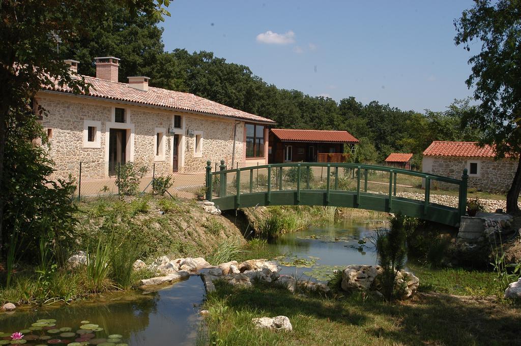 فندق Veilhesفي  Chalet Domaine De Combe Ramond المظهر الخارجي الصورة